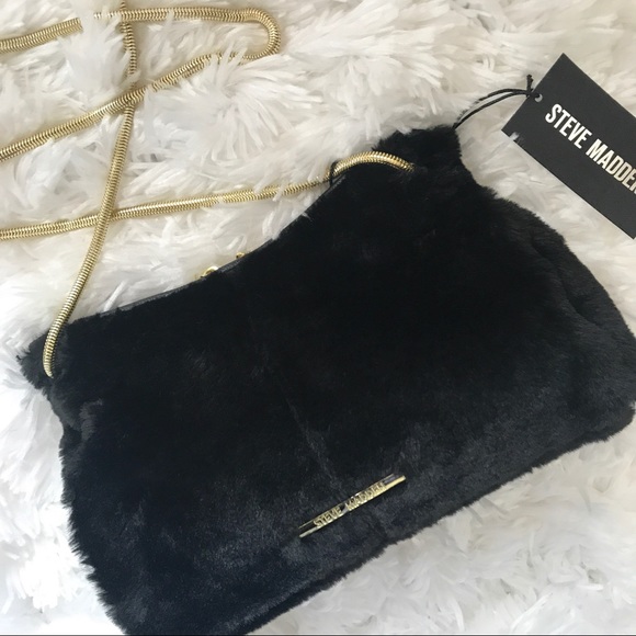 Steve Madden Handbags - Brand New Steve Madden Black Faux Fur Crossbody